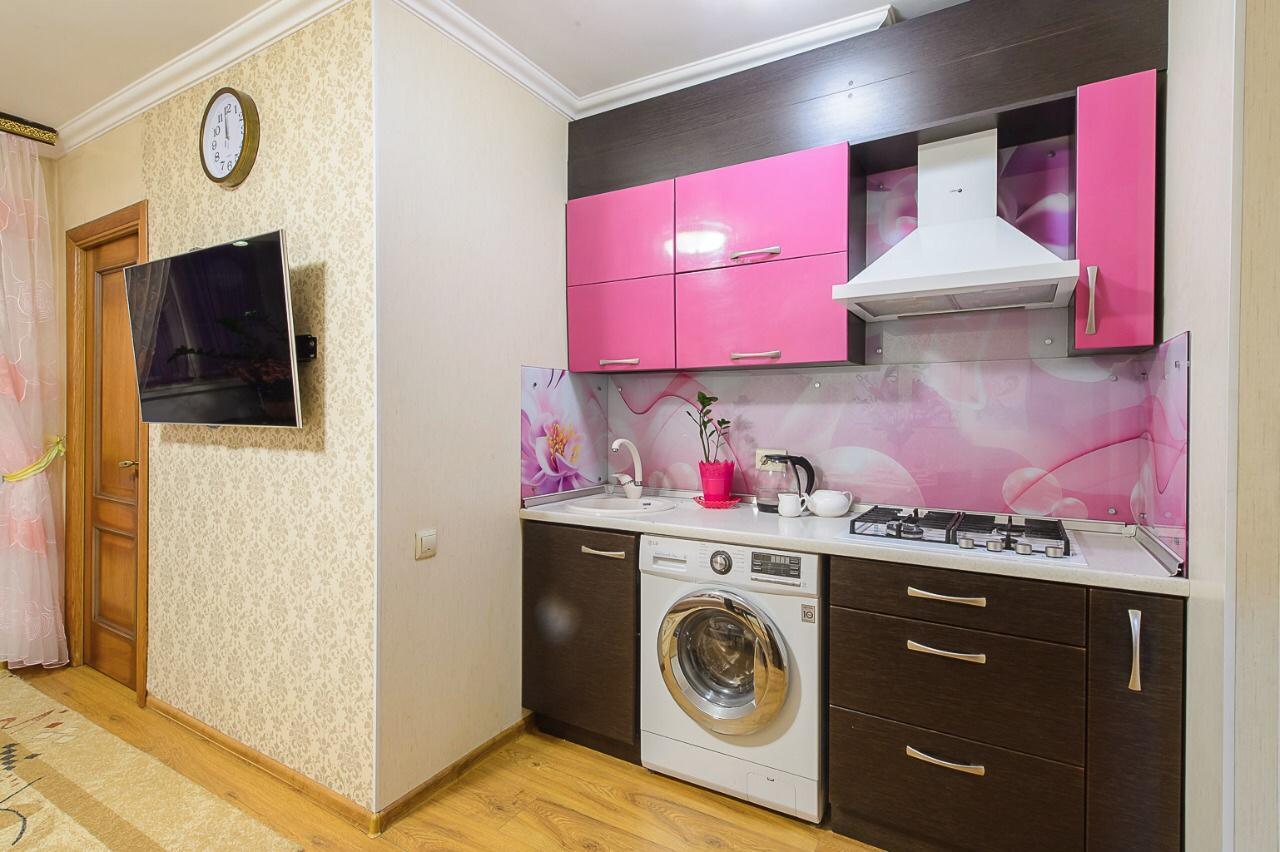 Золотой Квадрат Шевченко 75 Lägenhet Alma-Ata Exteriör bild